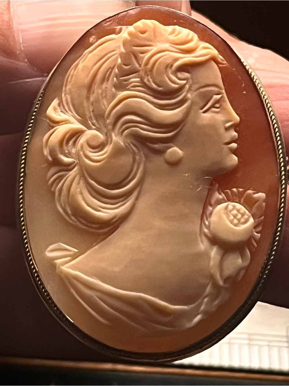 Classic Carved Shell Cameo Pendant Necklace Cameo Brooch